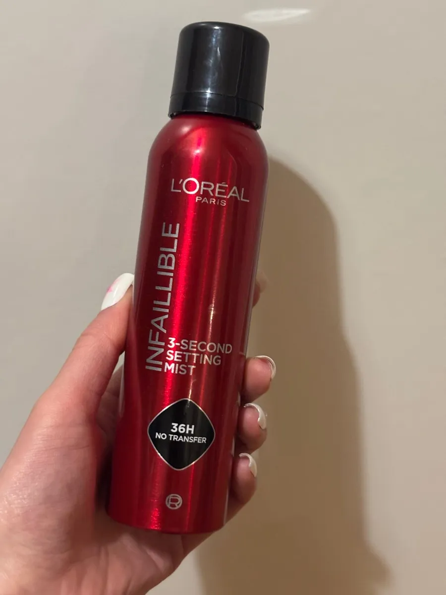 L'Oreal setting spray 150ml