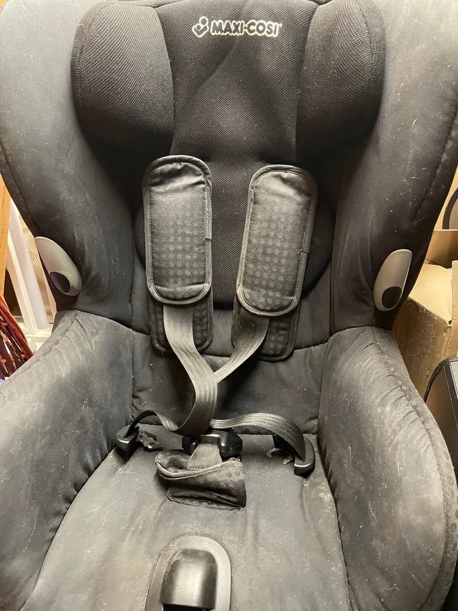Maxi Cosi Car seat - Image 1