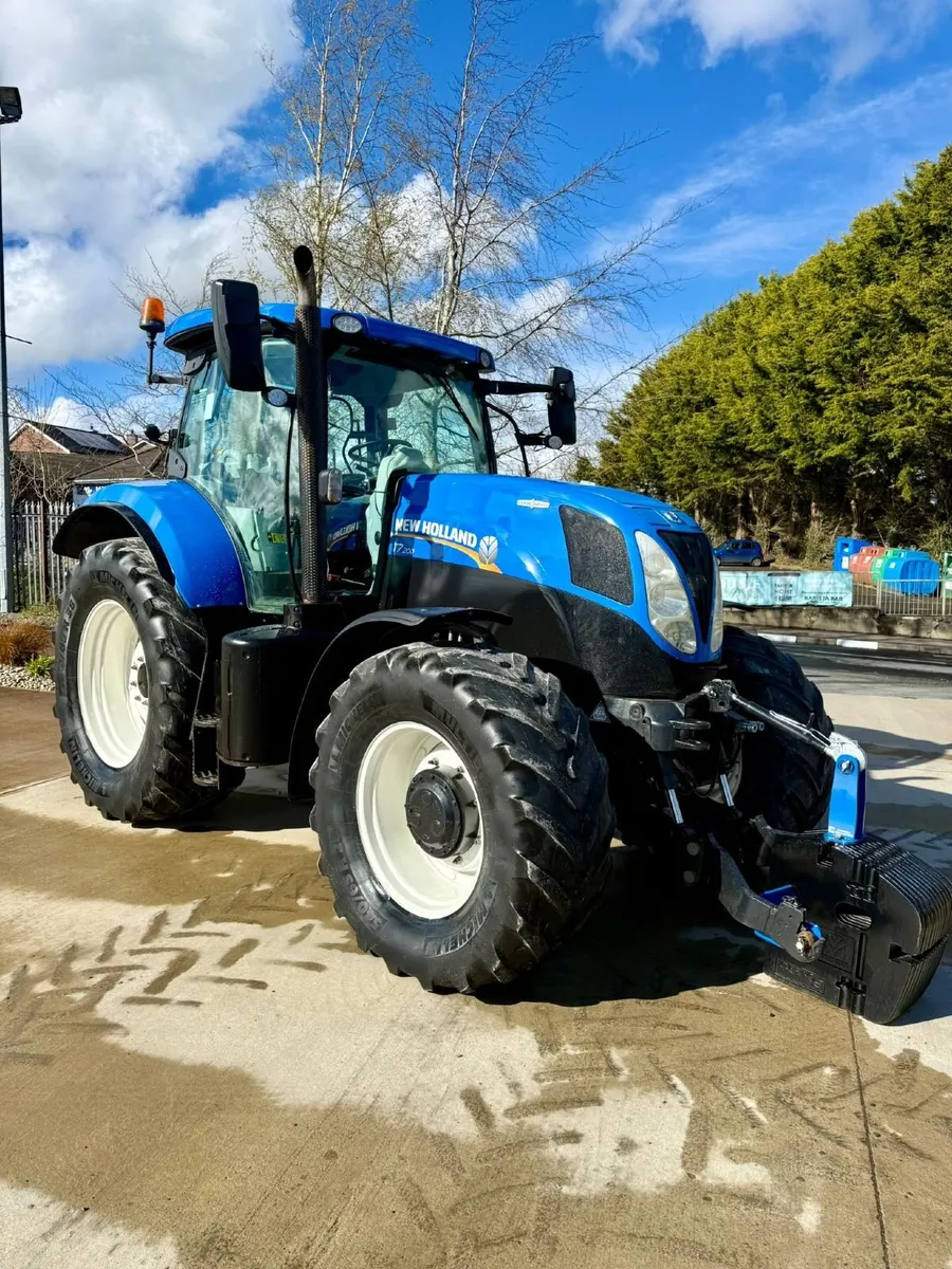 New Holland T7.200 Autocommand - Image 1