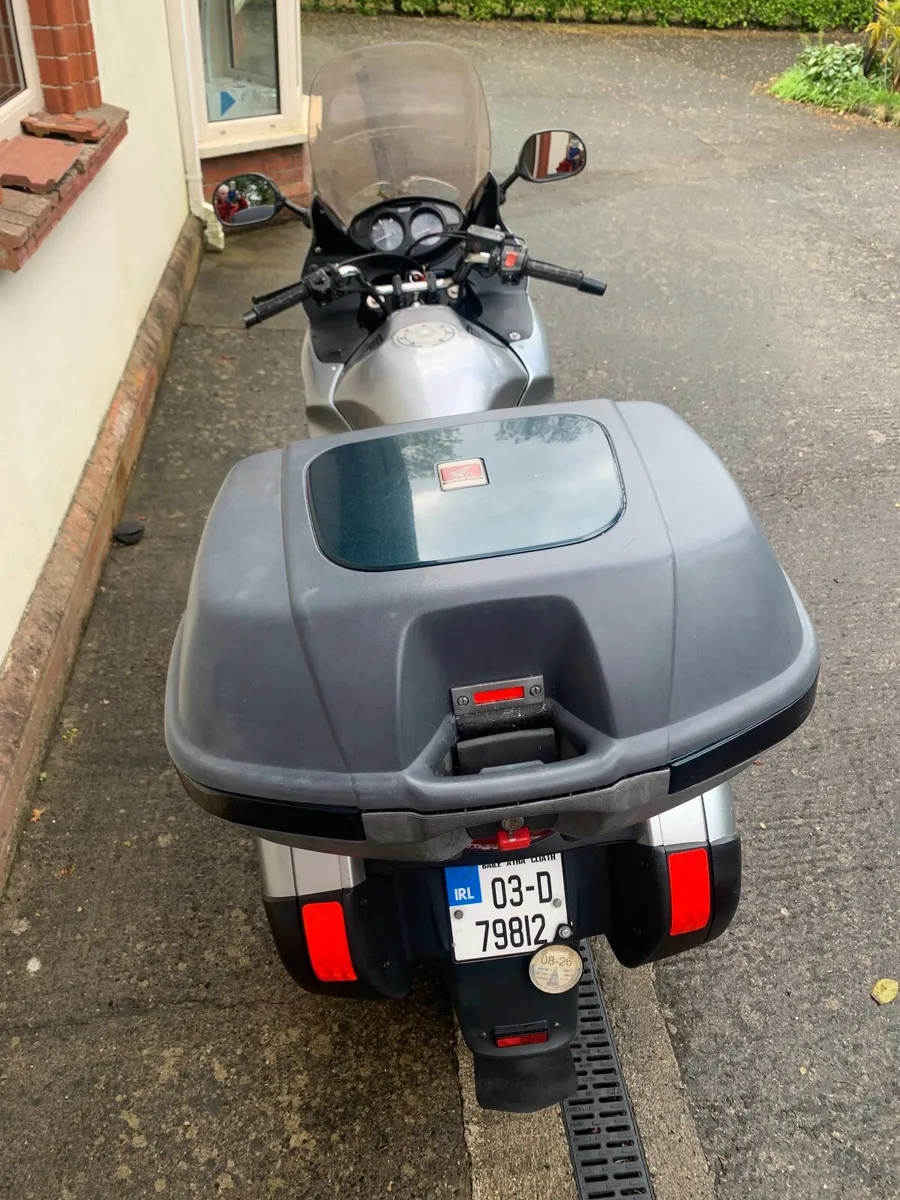 Honda  Deauville  2003 - Image 4