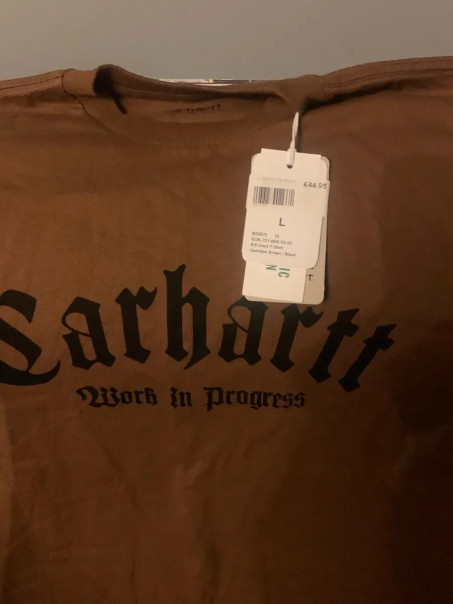 Carhartt t shirt  new - Image 1