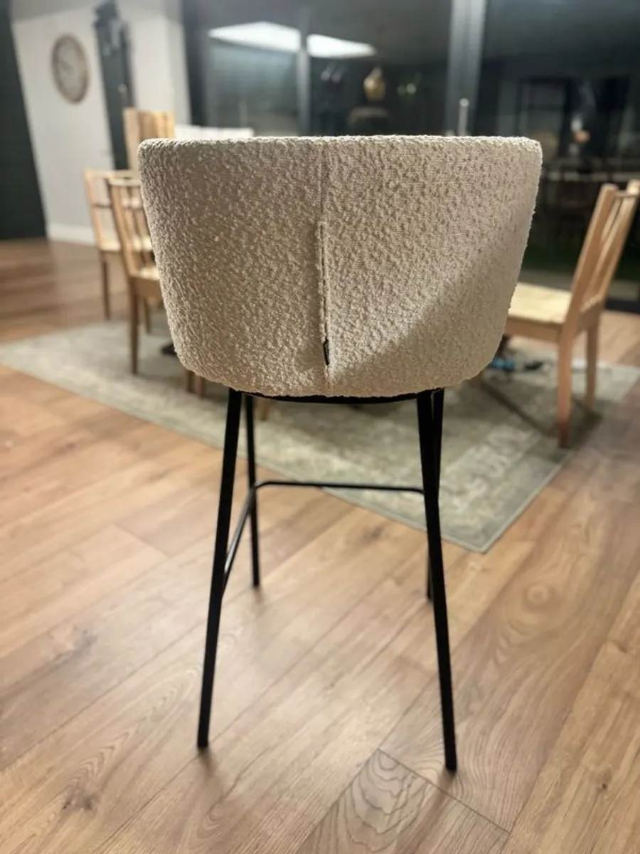 3 Ciselia Bar Stools (White Fleece & Black Metal, 75cm) - Image 2