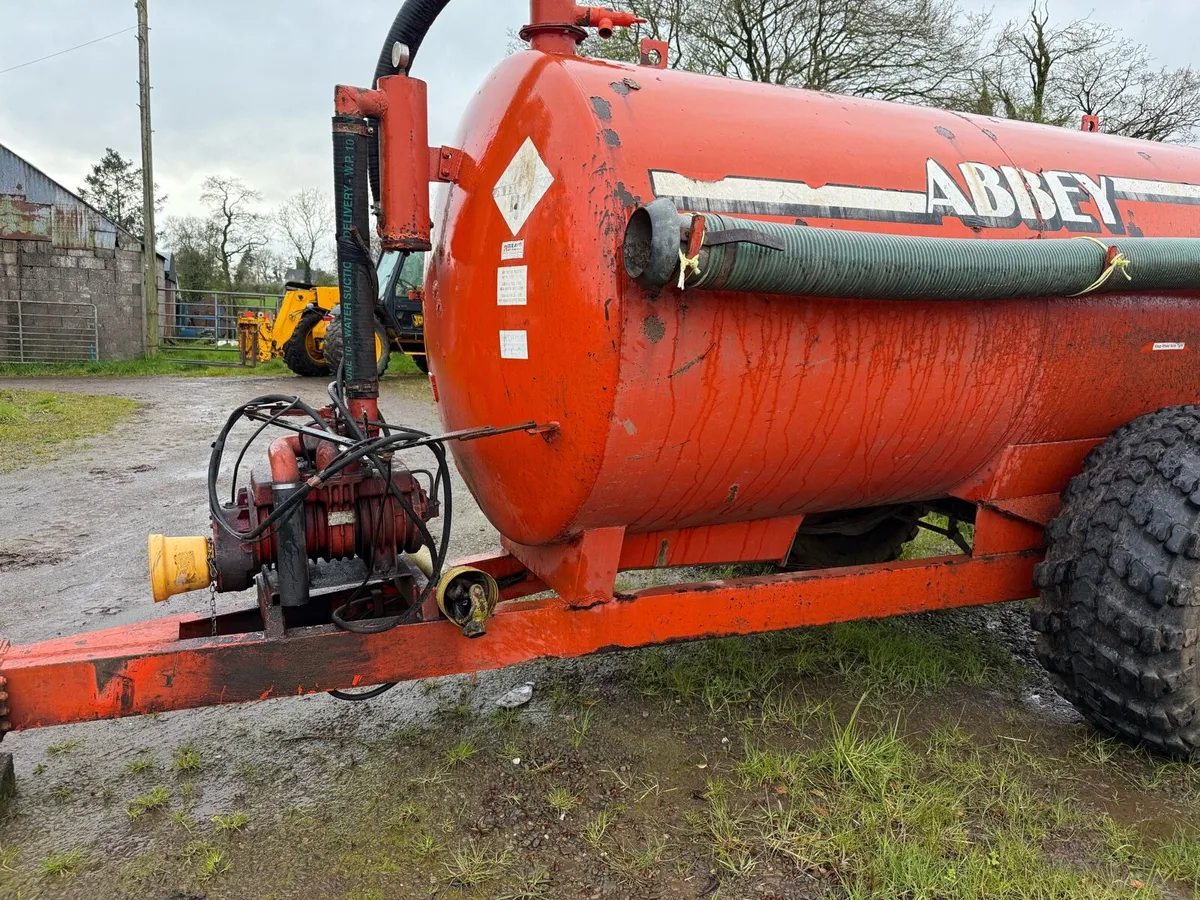 Abbey 1300 gallon tanker (no vat) - Image 2