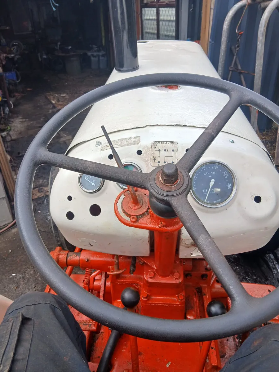 David Brown 995 tractor - Image 2