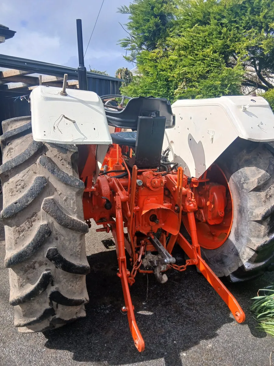 David Brown 995 tractor - Image 3