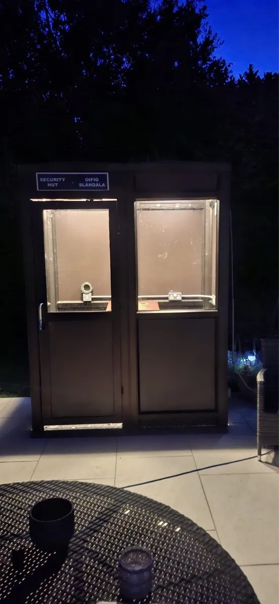 Security hut - Image 2