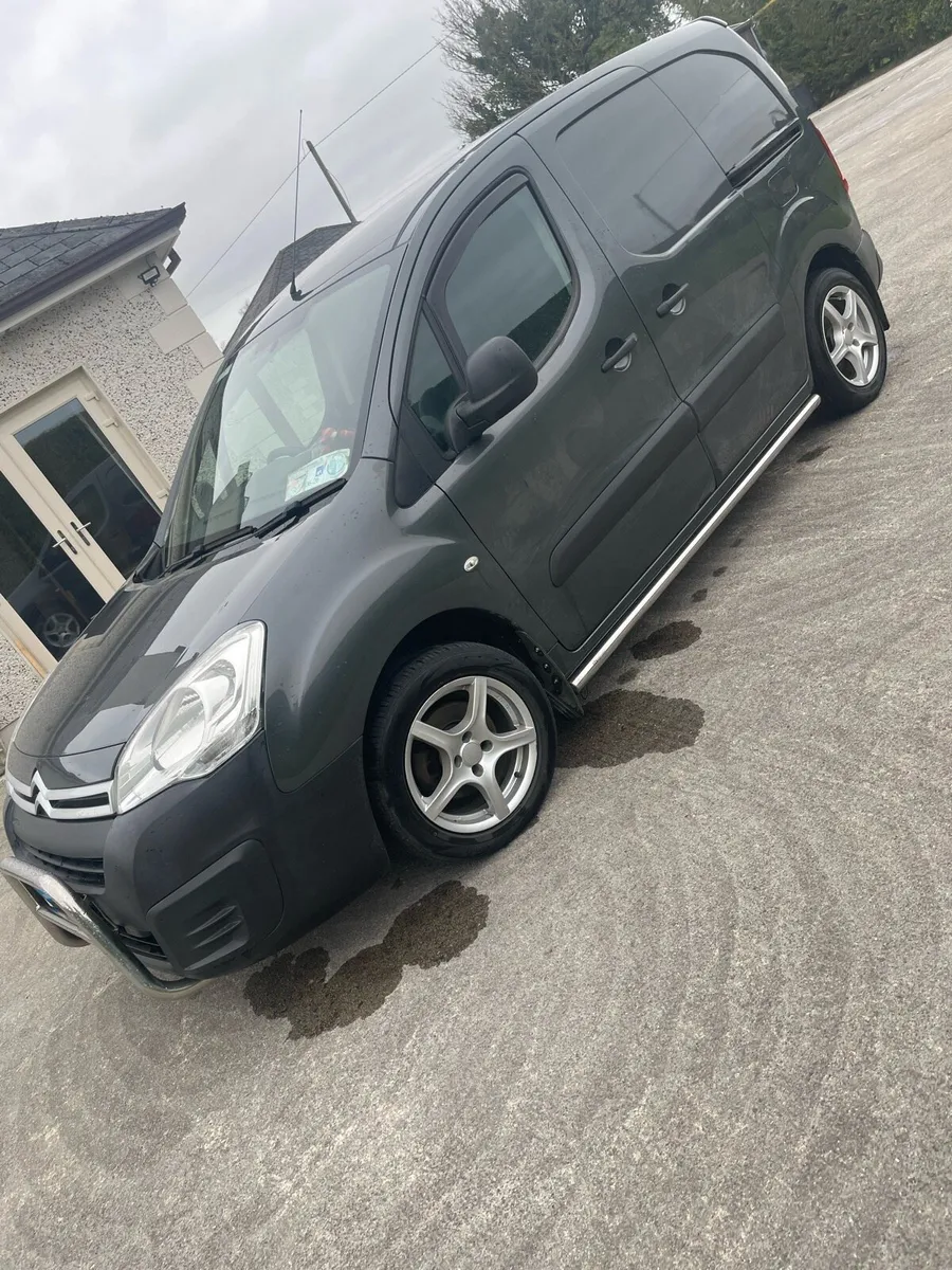 2017 Citroen Berlingo - Image 3