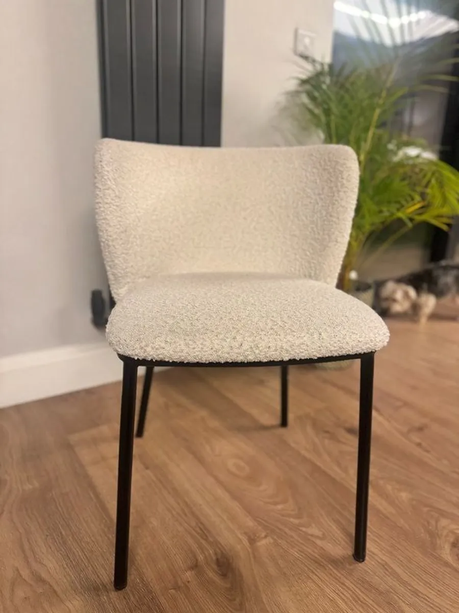 4 Dining Chairs - Image 2