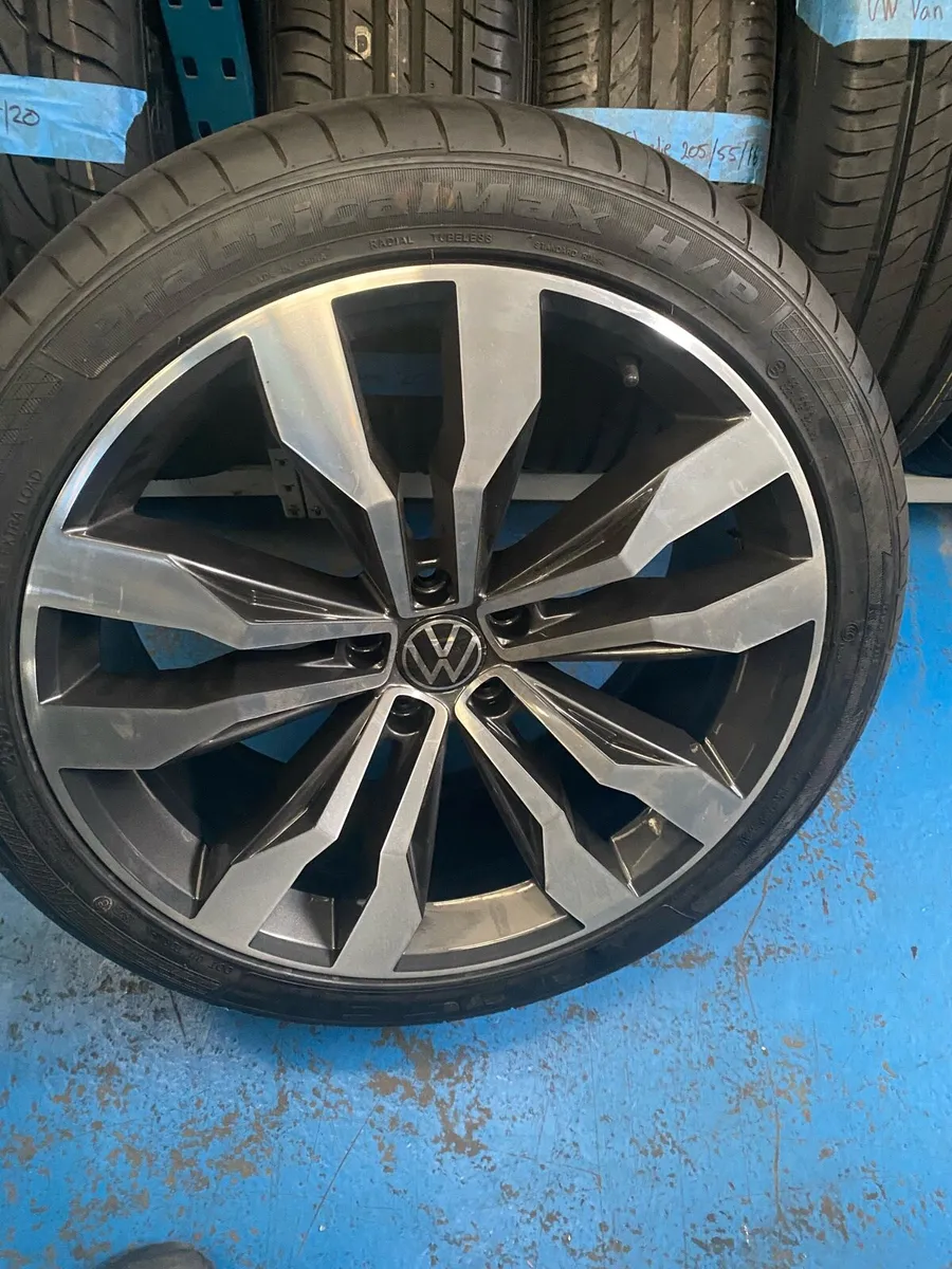 Volkswagen Tiguan 20” alloys - Image 1