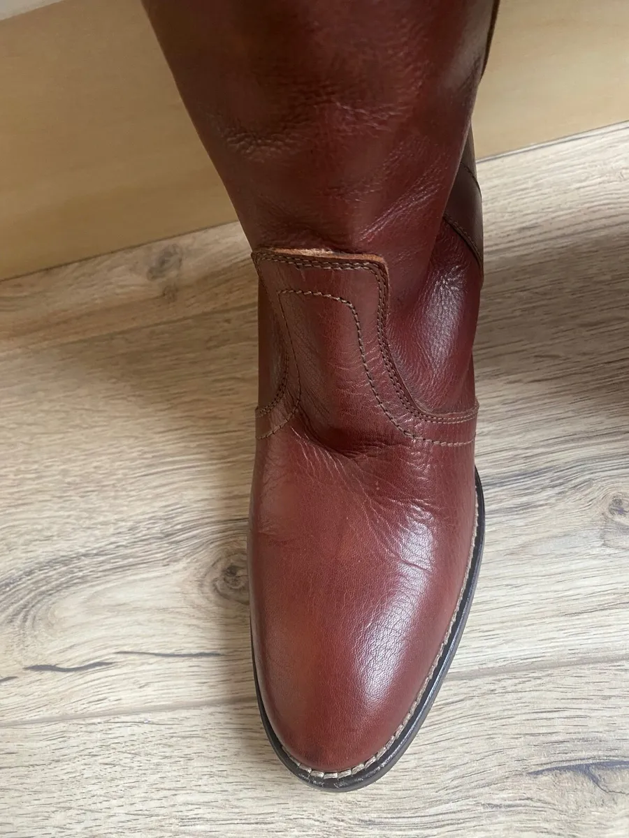 Knee high boots - Image 1