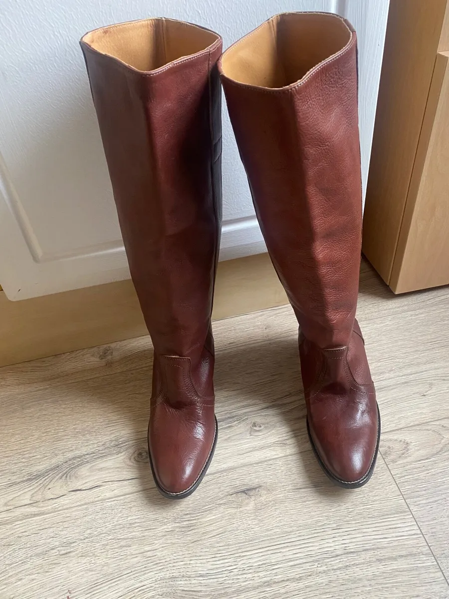 Knee high boots - Image 3