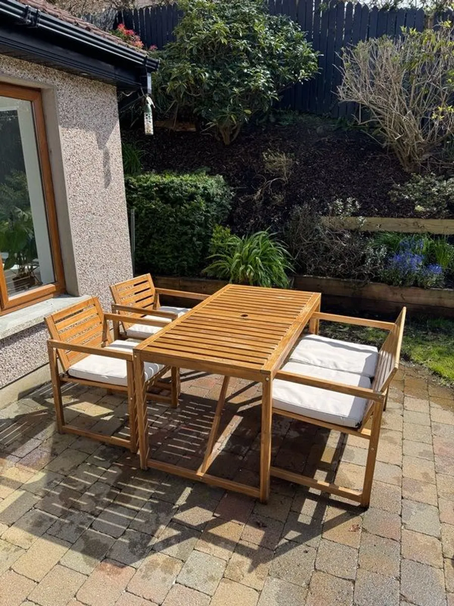 Garden table and chairs - Image 2