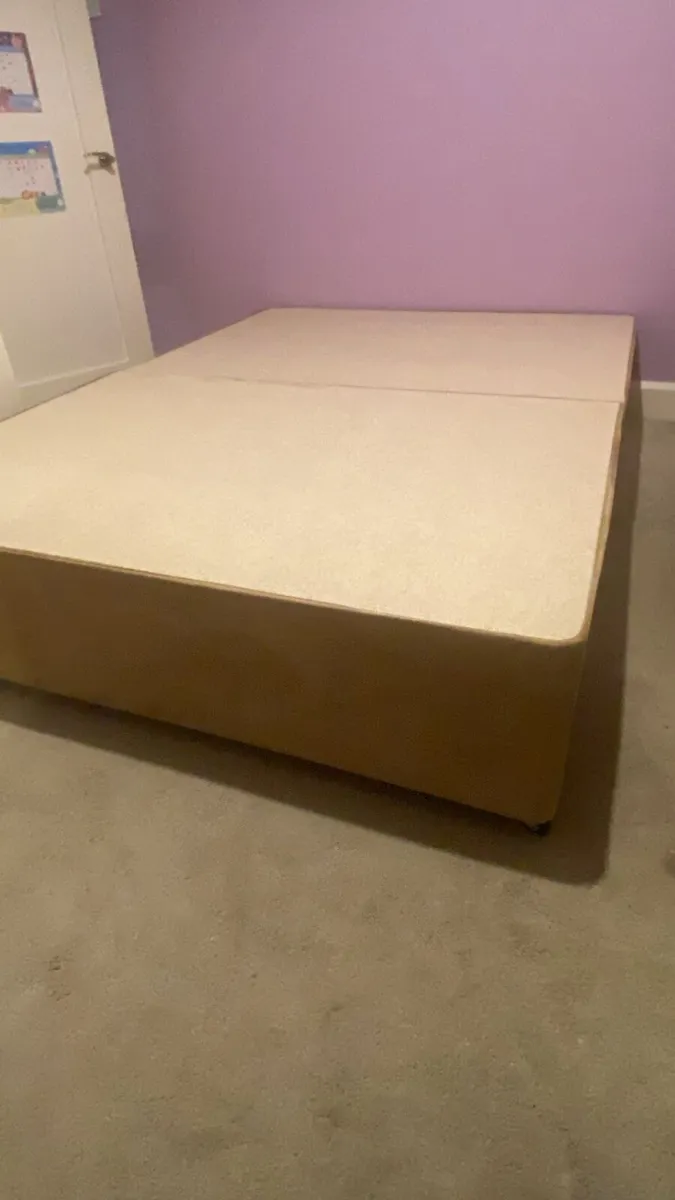 Double (4ft 6) Divan Bed base - Image 1