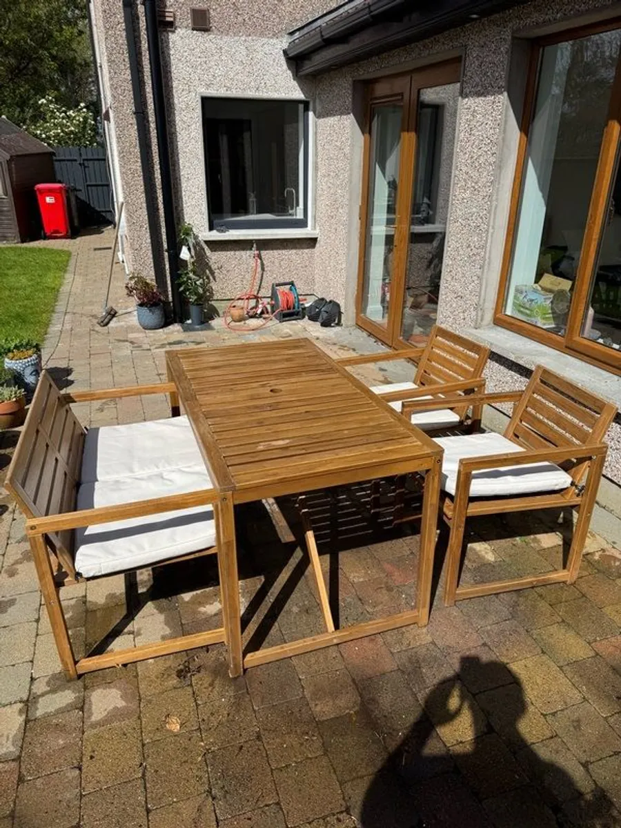 Garden table and chairs - Image 4