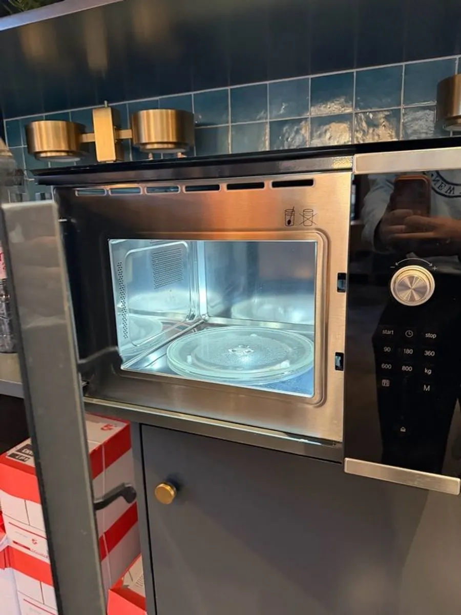 6 X Bosch 25L Built-In Microwave - Image 1