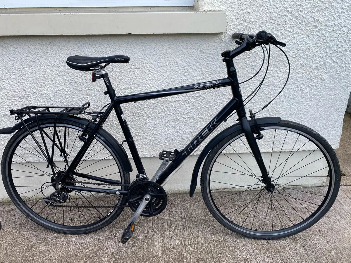 Trek FX7.1 XL 22.5 inch frame 57cm 28 inch - Image 1