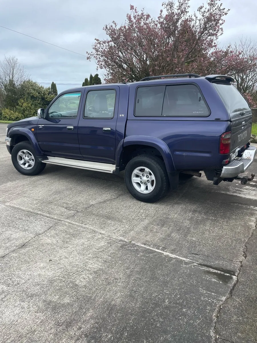 Toyota Hilux - Image 3