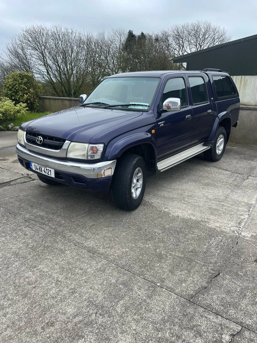 Toyota Hilux - Image 1