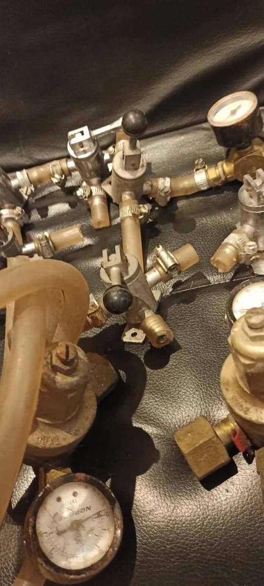 Gauges. Valves - Image 3