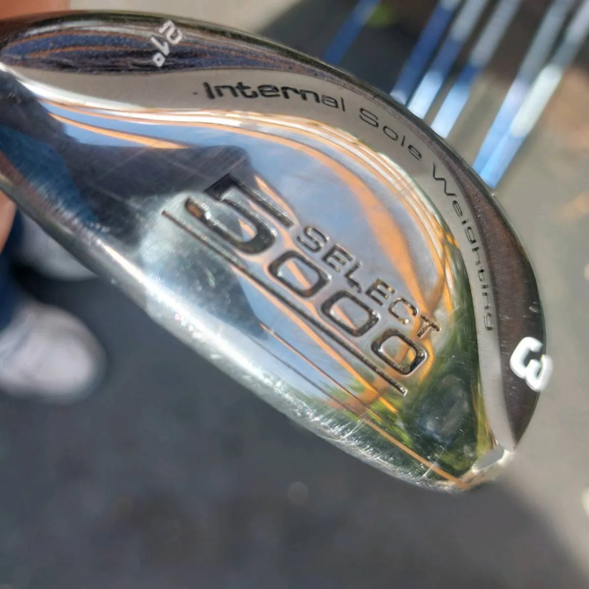 Brand new set of hybrid irons - Image 1