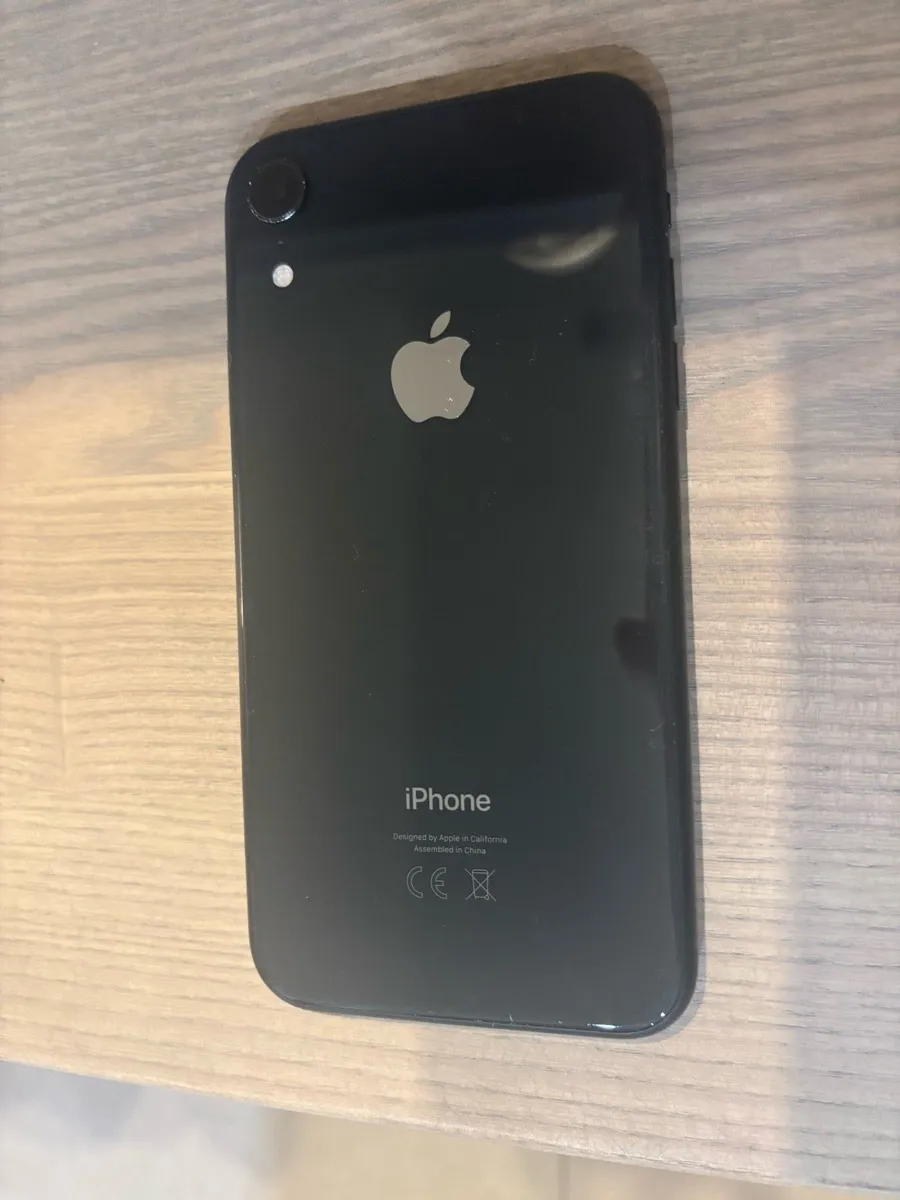 Apple iPhone XR 64GB - Image 4