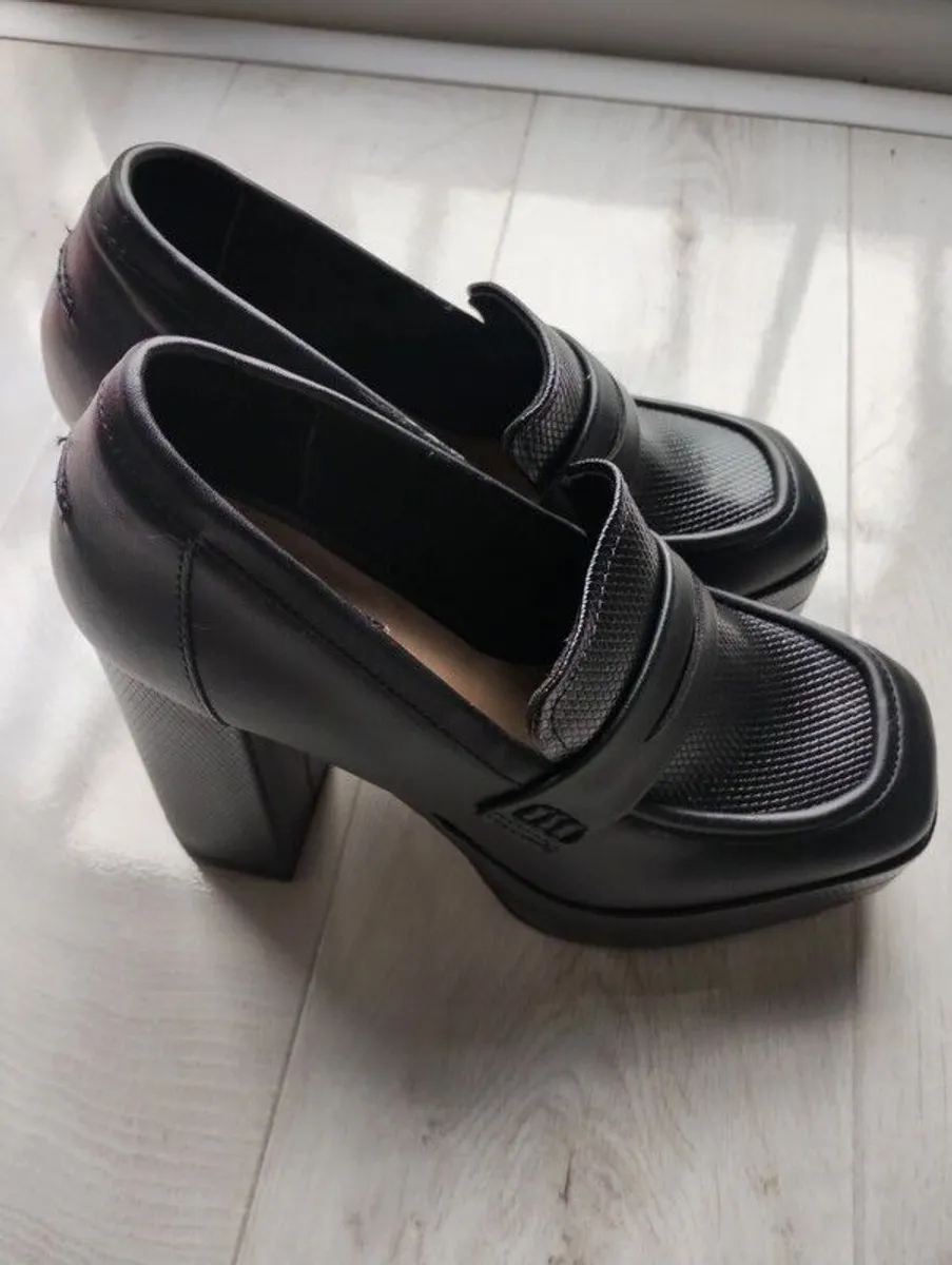 River Island Loafers Size 5 - Image 1