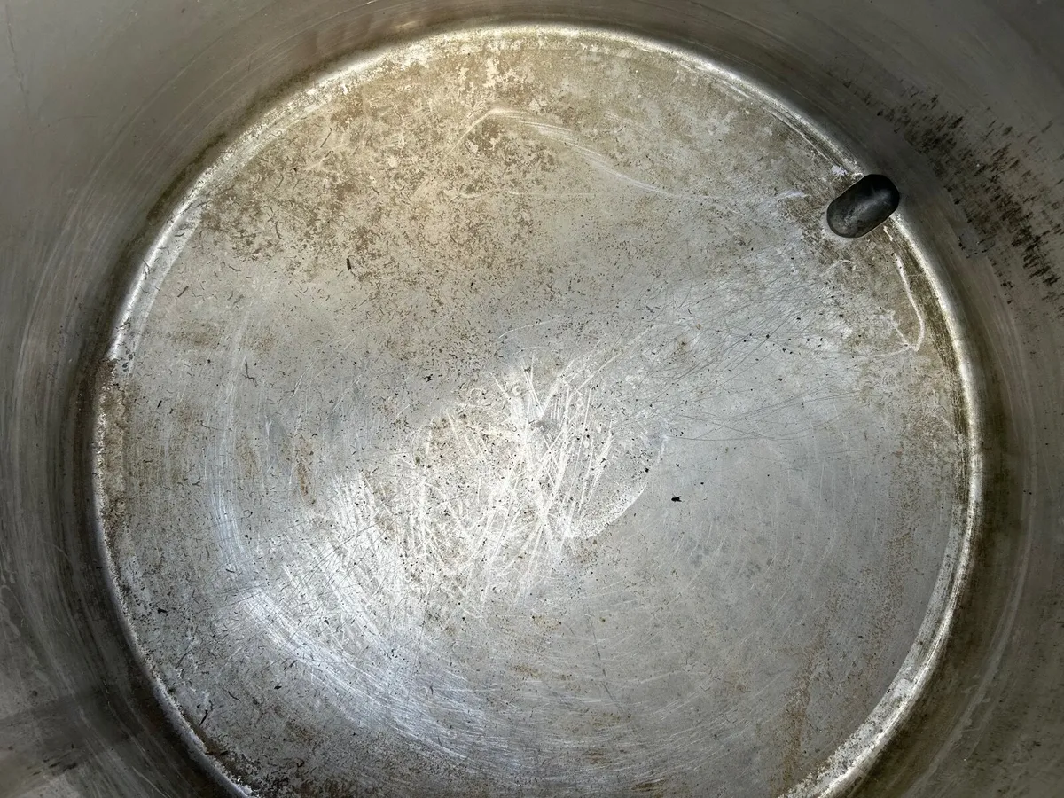 780 liter stainless tank on wheels lights - Image 3