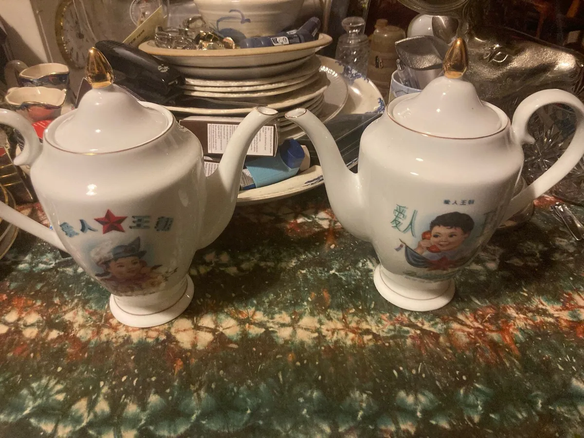 Designer rare Chinese themed teapots free postage - Image 1