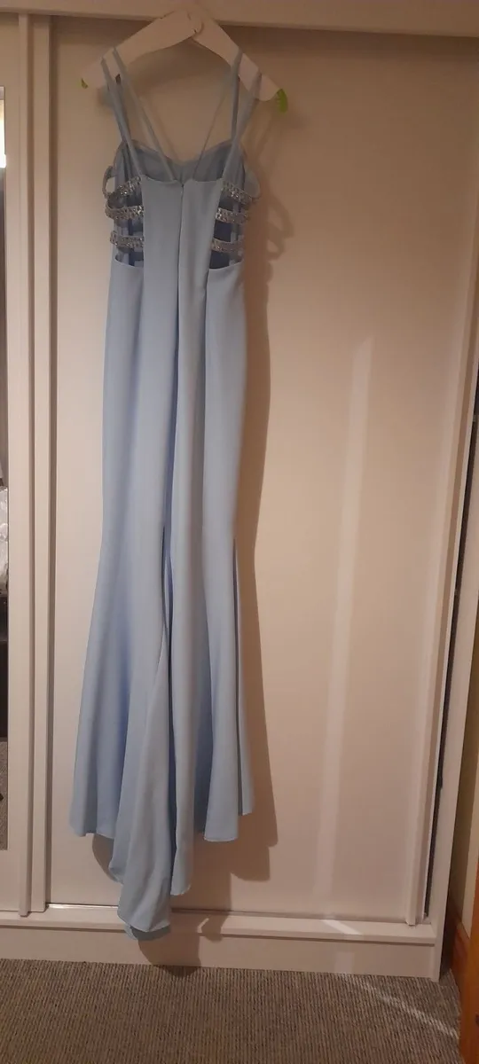 Graduation dress - Image 2