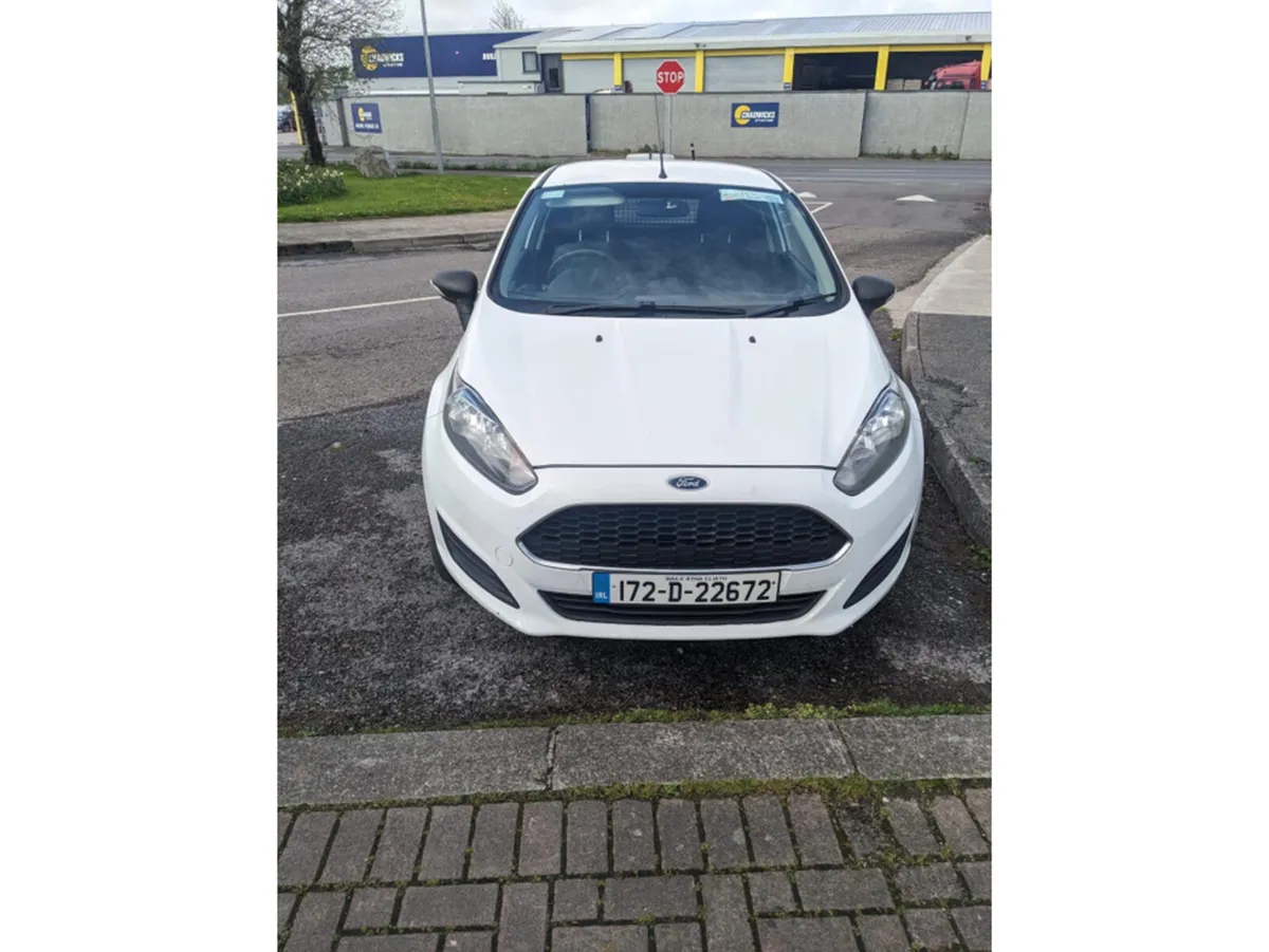 Ford Fiesta 1.5 TDCI BASE— TRADE SALE ONLY — - Image 2