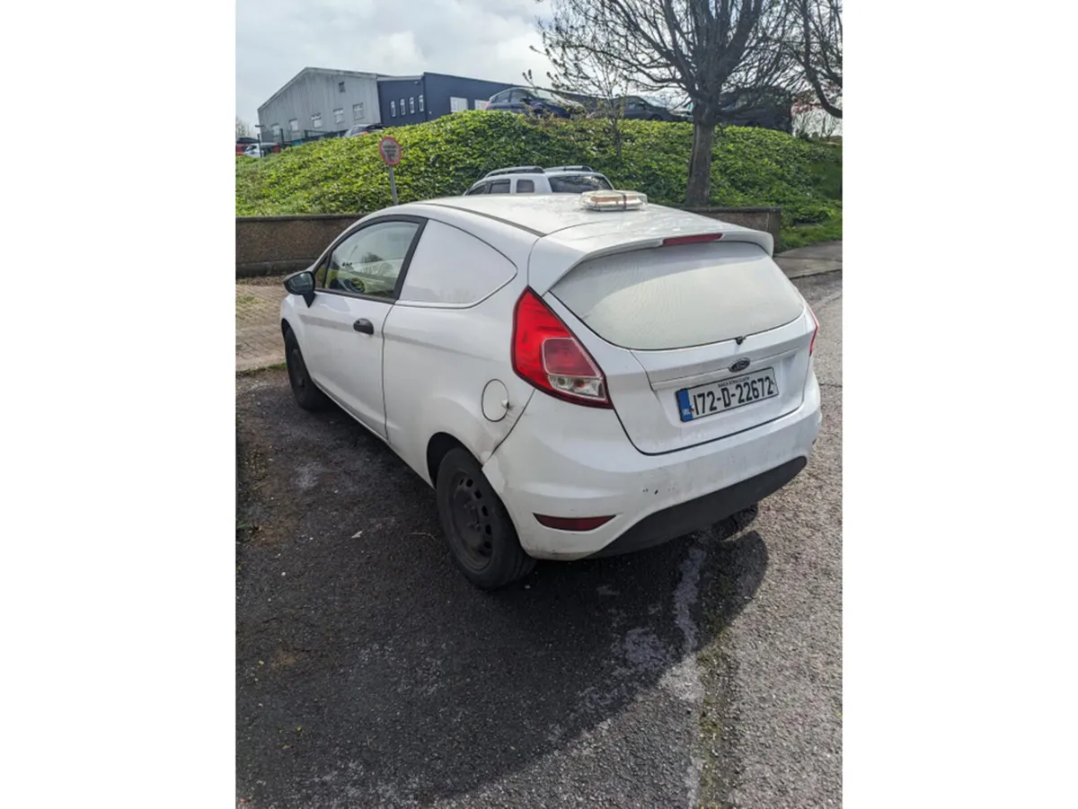 Ford Fiesta 1.5 TDCI BASE— TRADE SALE ONLY — - Image 4