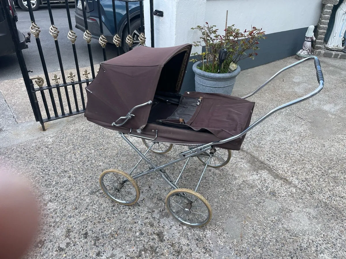 1950’s pram for sale - Image 1