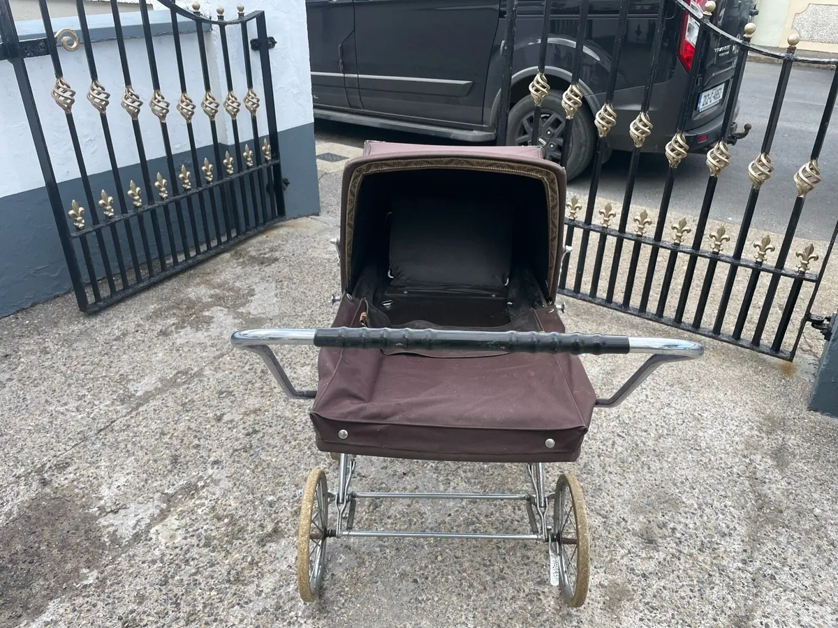 1950’s pram for sale - Image 3