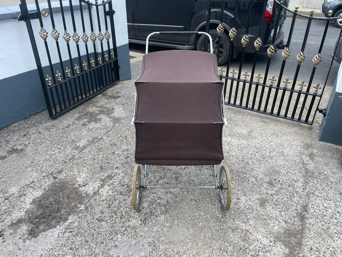 1950’s pram for sale - Image 4