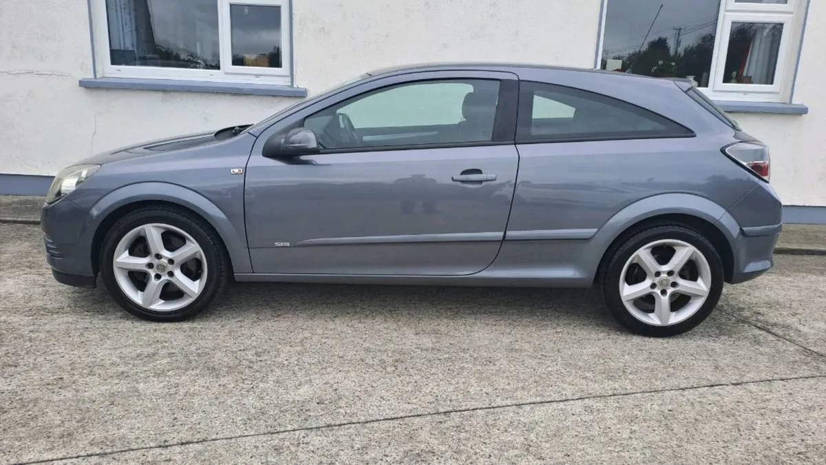 2006 Vauxhall Astra SRI 2.0 Turbo 16V 170BHP - Image 2