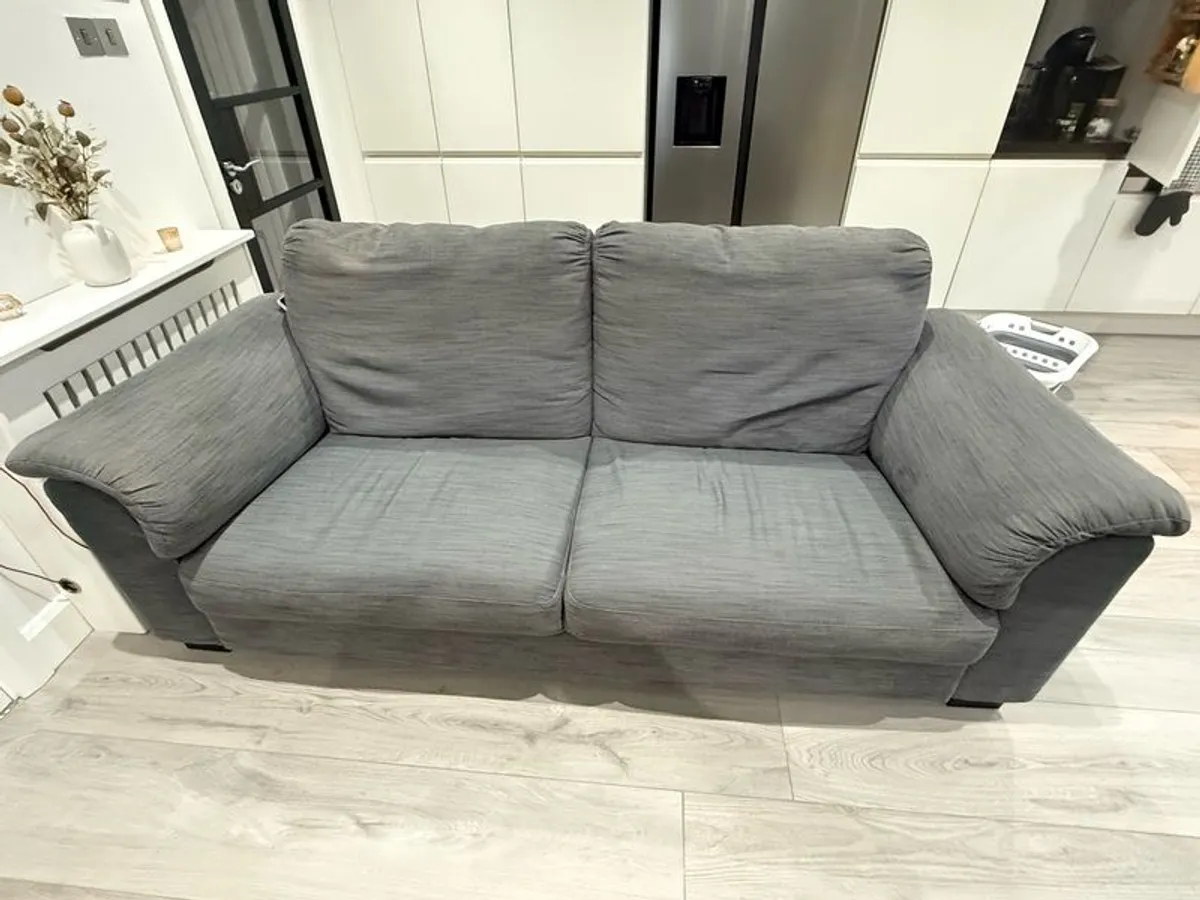 Couch/Sofa - Image 2