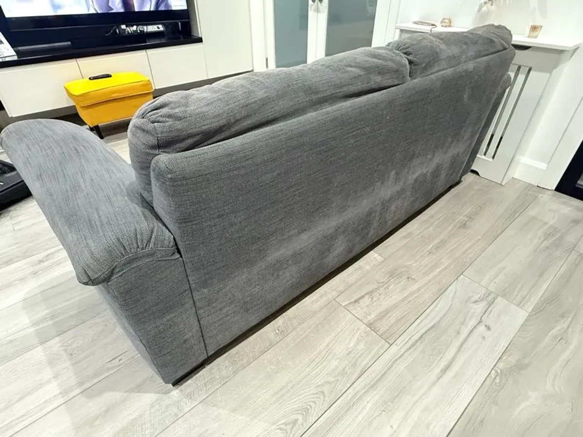 Couch/Sofa - Image 4