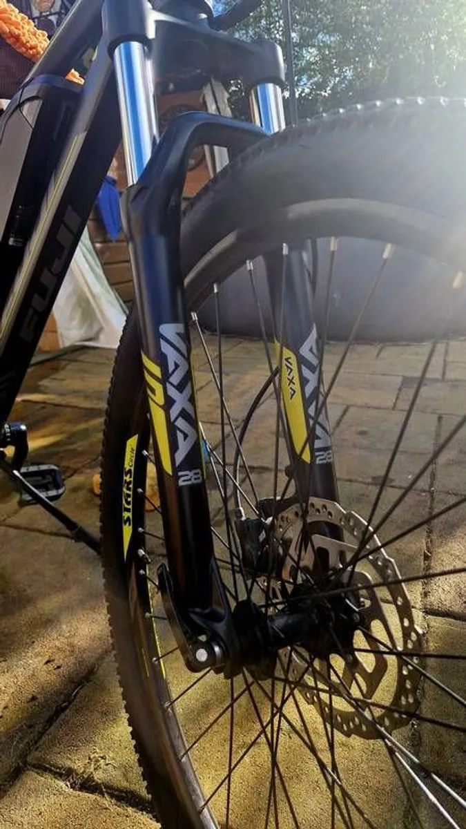 Fuji E Nevada 2.1 eBike (Electric Bike) for sale - Image 4