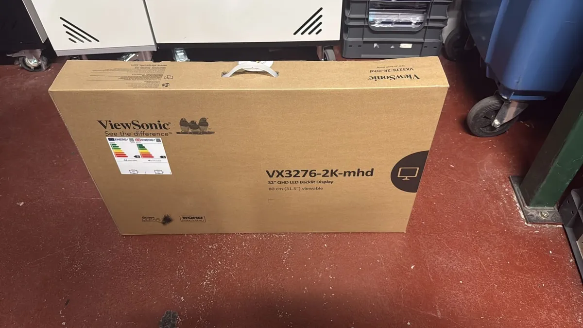 32" Monitor - Brand new! - Image 1