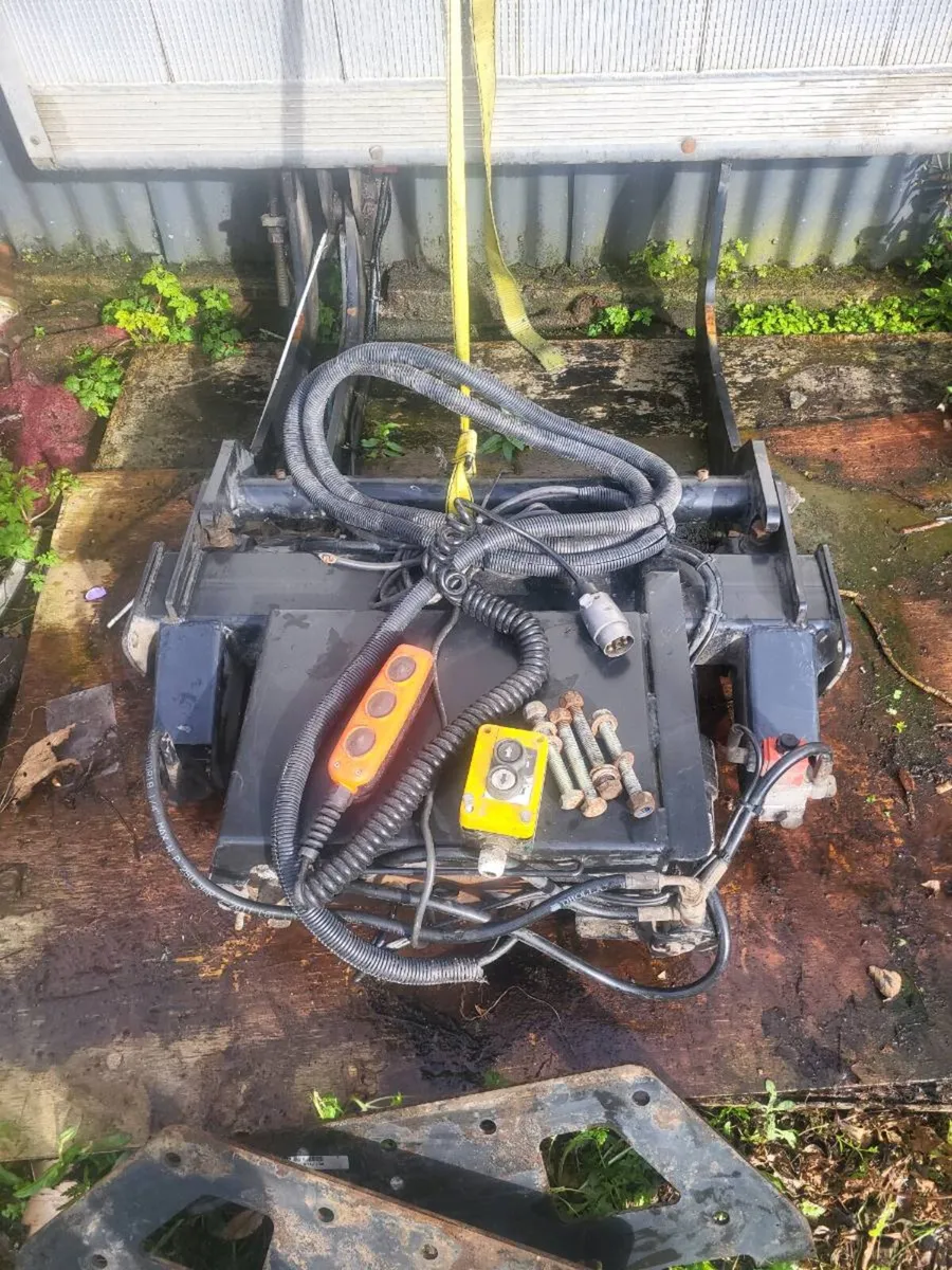 van tail lift in good condition - Image 4