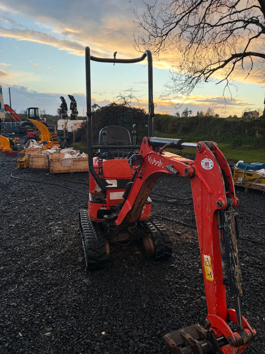 2020 Kubota k008 micro digger bundle - Image 4
