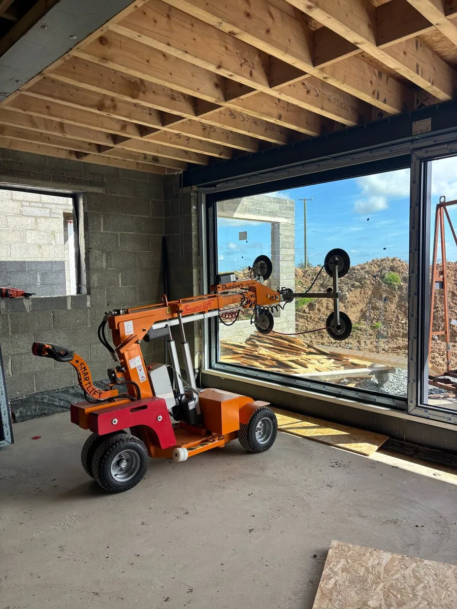 Glass Lifting Service - Image 1