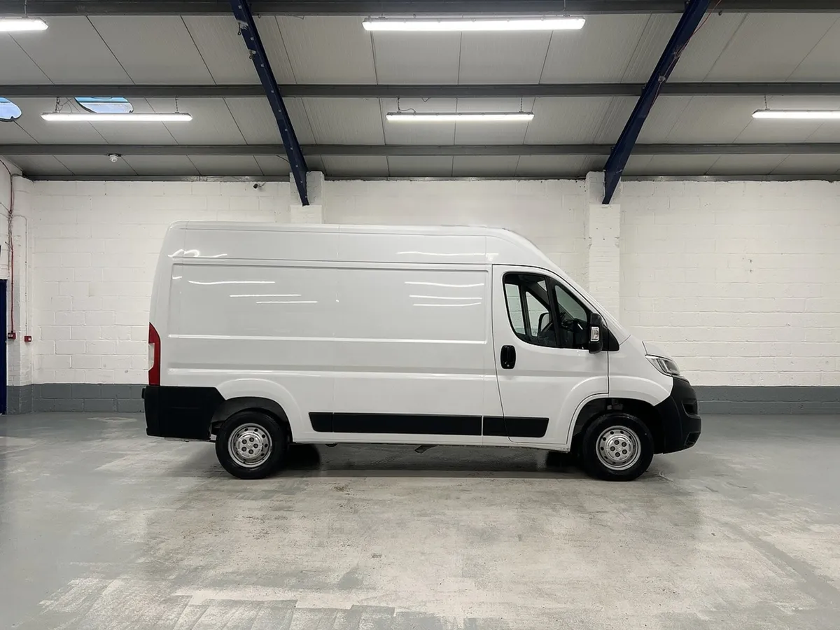 2022 Citroen Relay High Roof Panel Van - Image 1