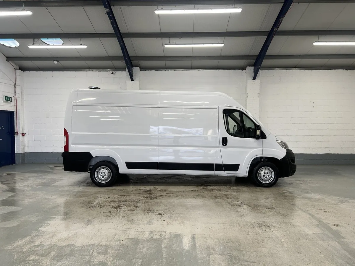 2023 Citroen Relay High Roof Panel Van - Image 1