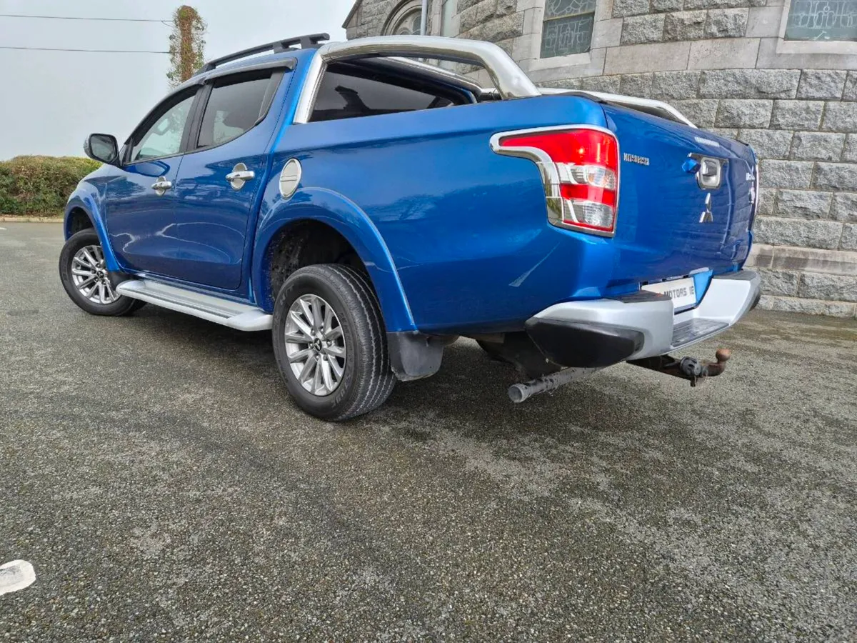 2017 mitsubshi l200 automatic no vat - Image 3