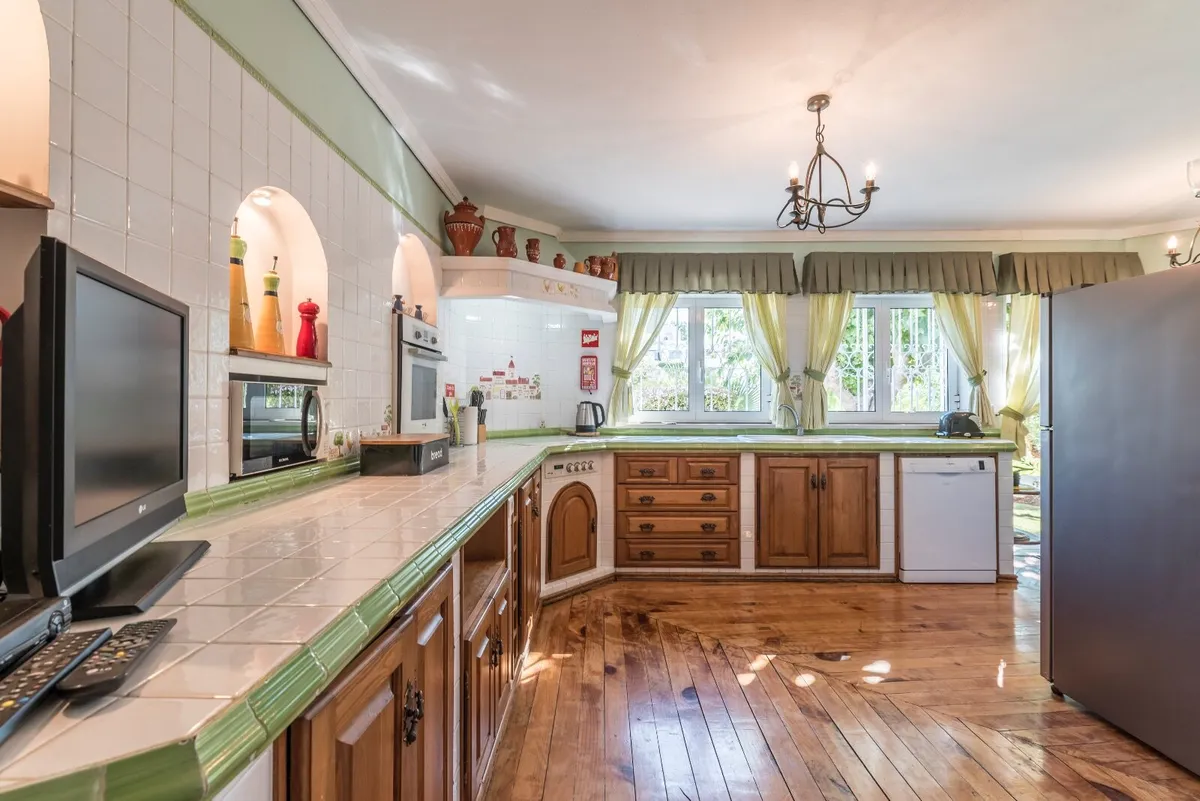 Pristine  Algarve 3 bed  Villa with Heated Pool  - - Image 3