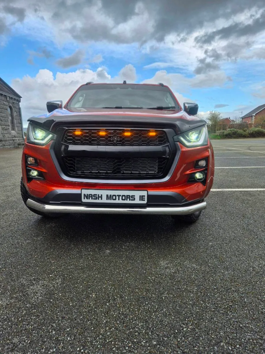 2021 isuzu dmax automatic NO VAT - Image 4