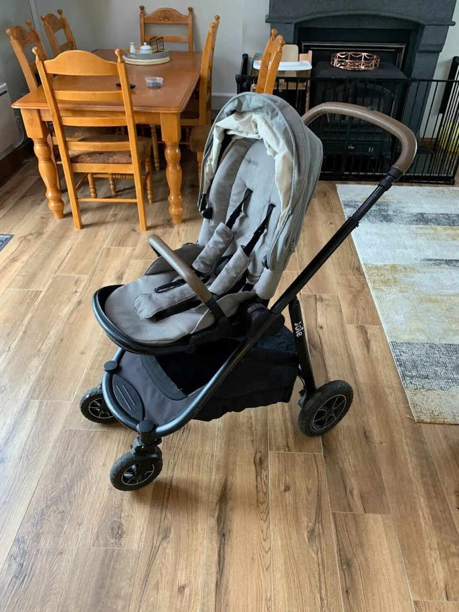JOIE Stoller/Buggy - Image 1