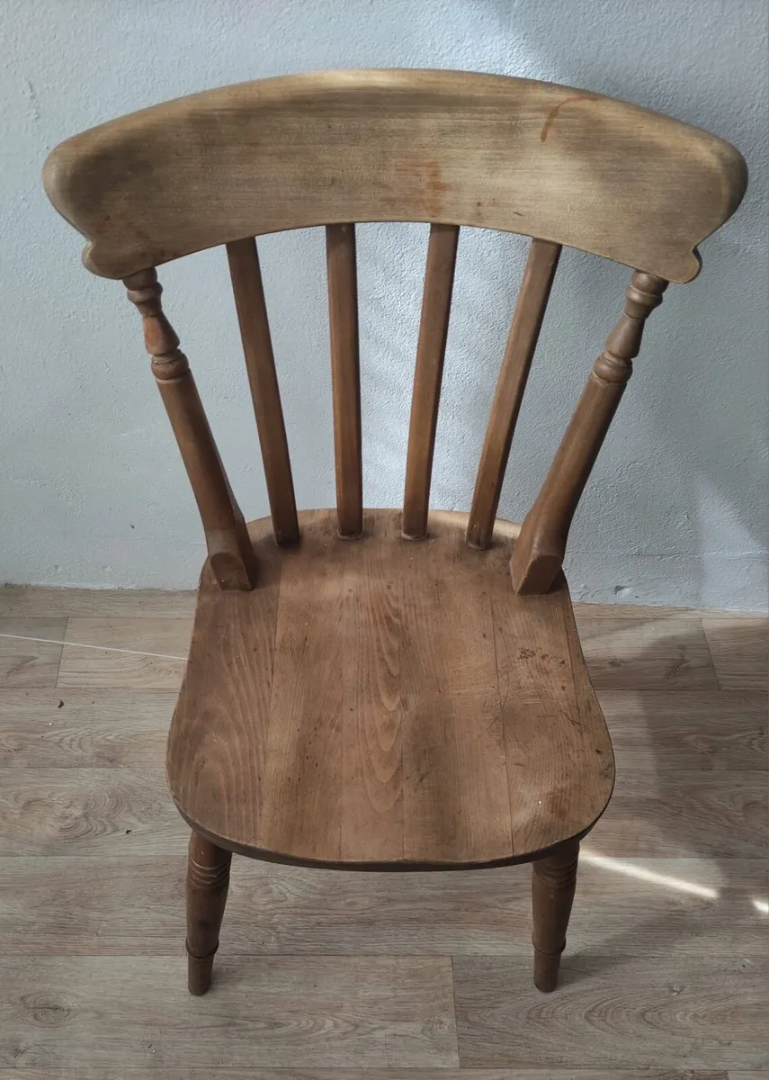 Dining table and chairs - Image 3