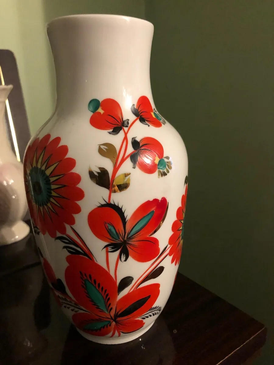 Vintage hand-painted Vase - Image 2